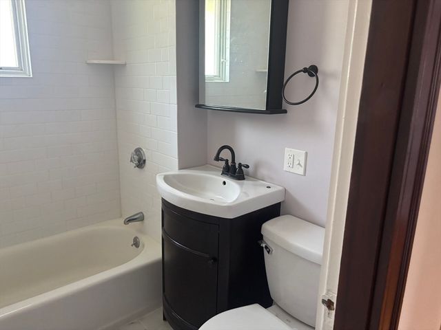103 Hewlett St 2, Boston, MA 02131
