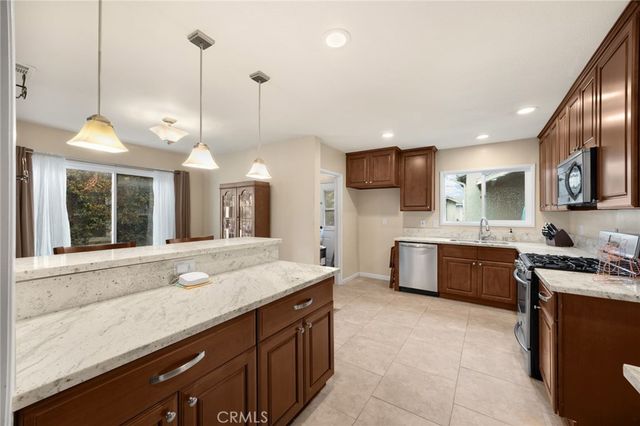 2902 Del Amo Blvd, Lakewood, CA 90712