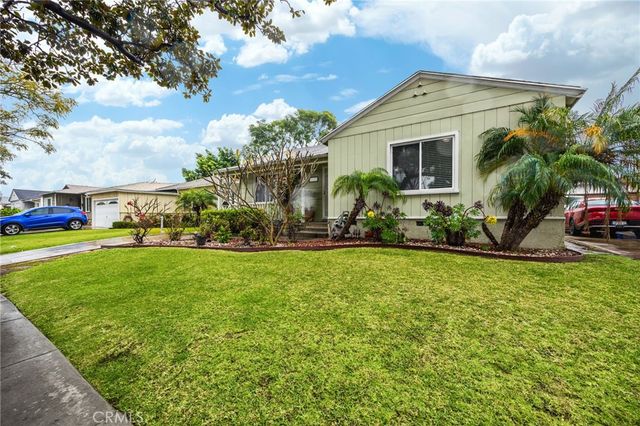 2902 Del Amo Blvd, Lakewood, CA 90712