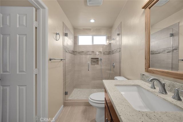 2902 Del Amo Blvd, Lakewood, CA 90712