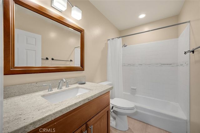 2902 Del Amo Blvd, Lakewood, CA 90712