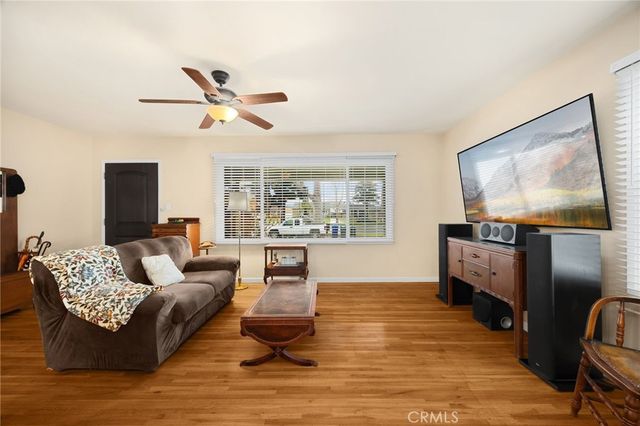 2902 Del Amo Blvd, Lakewood, CA 90712