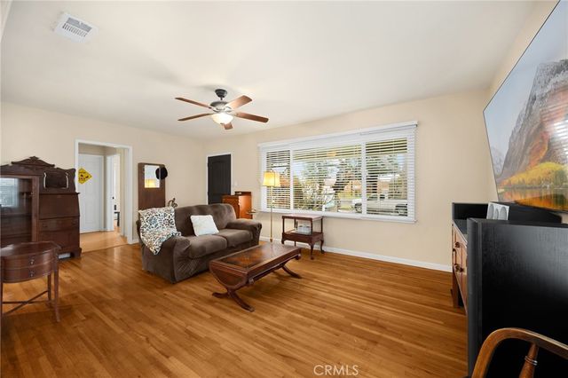 2902 Del Amo Blvd, Lakewood, CA 90712