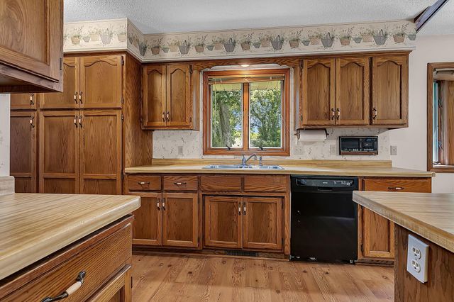 276 Waite Avenue S, Saint Cloud, MN 56301