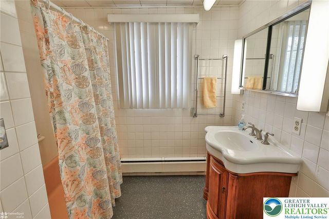 1220 South Lumber Street, Allentown City, PA 18103