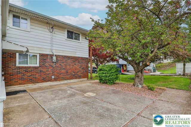 1220 South Lumber Street, Allentown City, PA 18103