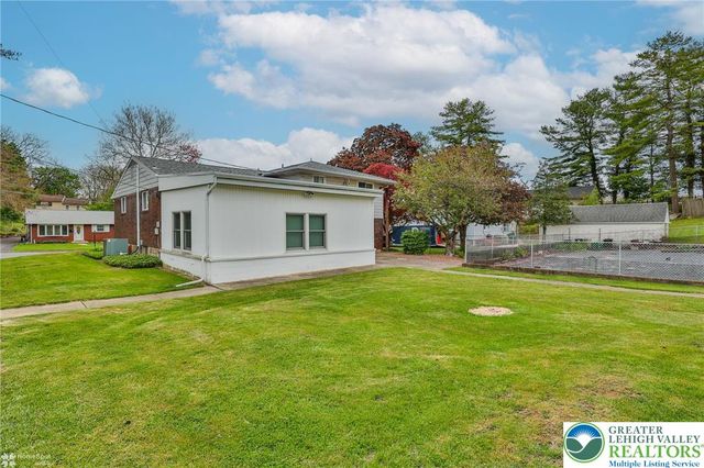 1220 South Lumber Street, Allentown City, PA 18103
