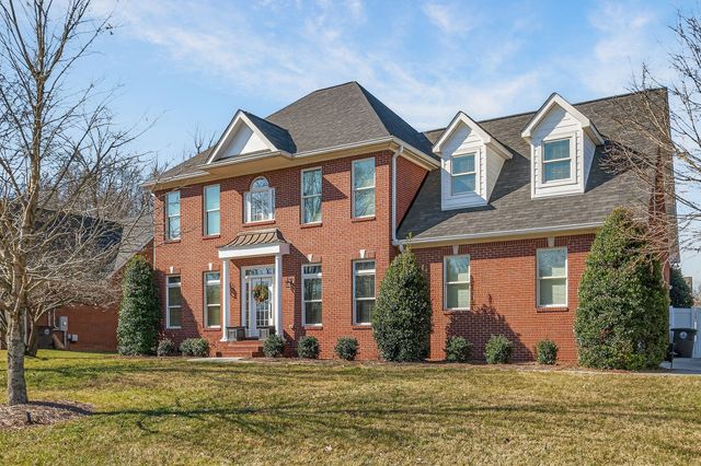 360 Avey Cir, Cookeville, TN 38506