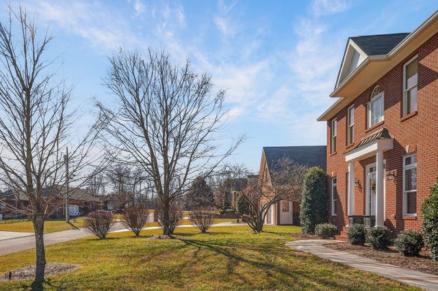 360 Avey Cir, Cookeville, TN 38506