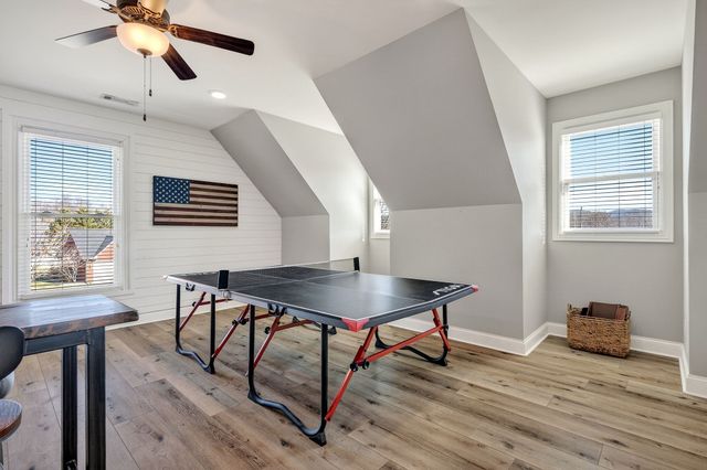 360 Avey Cir, Cookeville, TN 38506