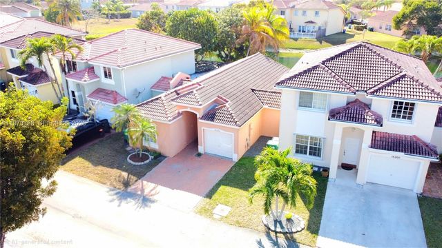 16254 SW 100th Ter, Miami, FL 33196