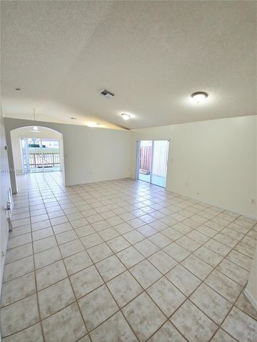 16254 SW 100th Ter, Miami, FL 33196
