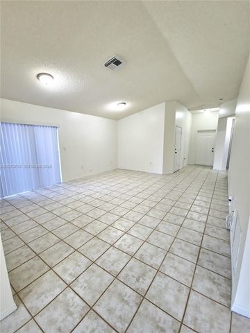 16254 SW 100th Ter, Miami, FL 33196