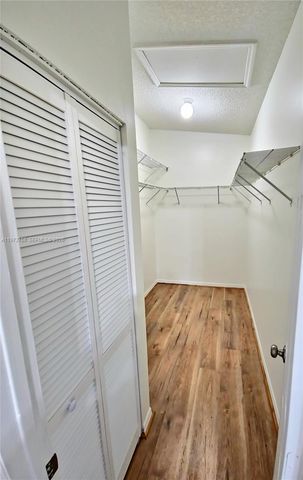 16254 SW 100th Ter, Miami, FL 33196