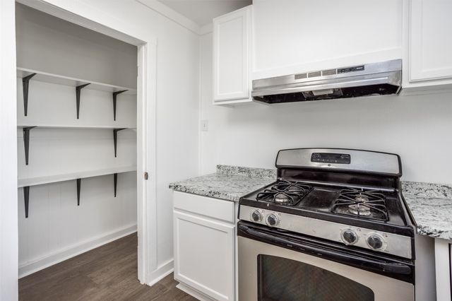 65 Kirby Street, Callisburg, TX 76240