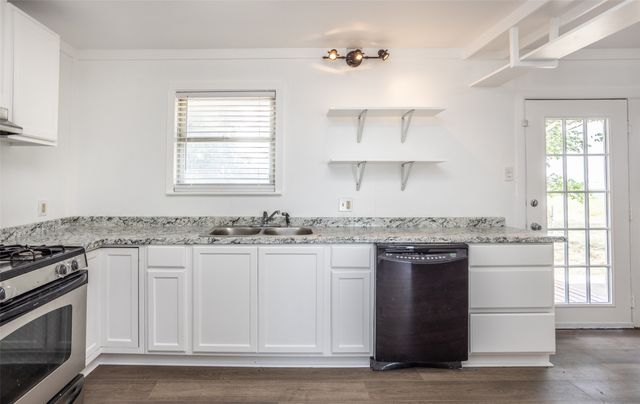 65 Kirby Street, Callisburg, TX 76240