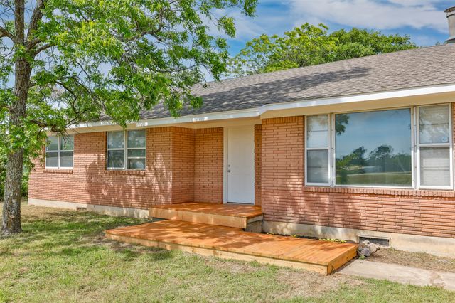 65 Kirby Street, Callisburg, TX 76240