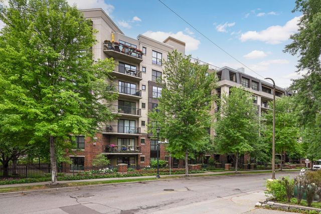 317 Groveland Avenue 305, Minneapolis, MN 55403