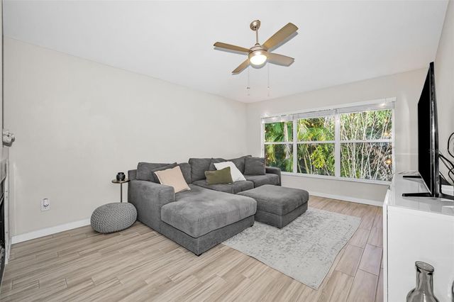 4811 BAYSHORE BOULEVARD 203, Tampa, FL 33611