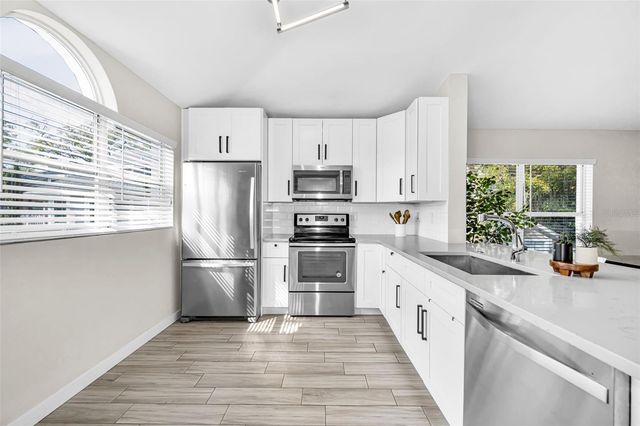 4811 BAYSHORE BOULEVARD 203, Tampa, FL 33611