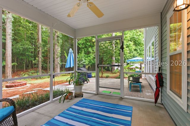 6 Hemlock Ct, Bluffton, SC 29910