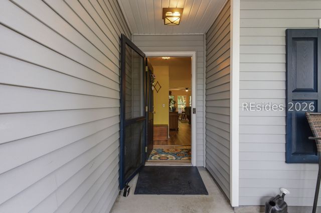 6 Hemlock Ct, Bluffton, SC 29910