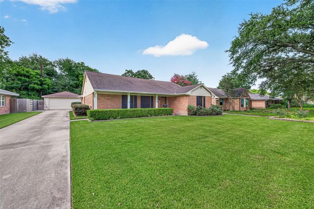 5610 Belrose Drive, Houston, TX 77035
