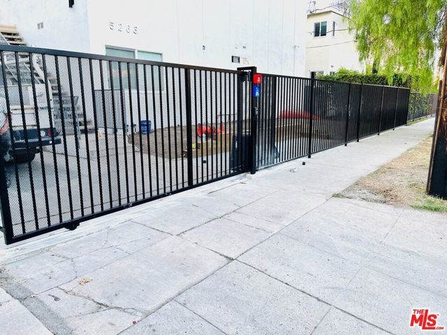 5263 Riverton Avenue 3, North Hollywood (los Angeles), CA 91601