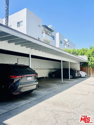 5263 Riverton Avenue 3, North Hollywood (los Angeles), CA 91601