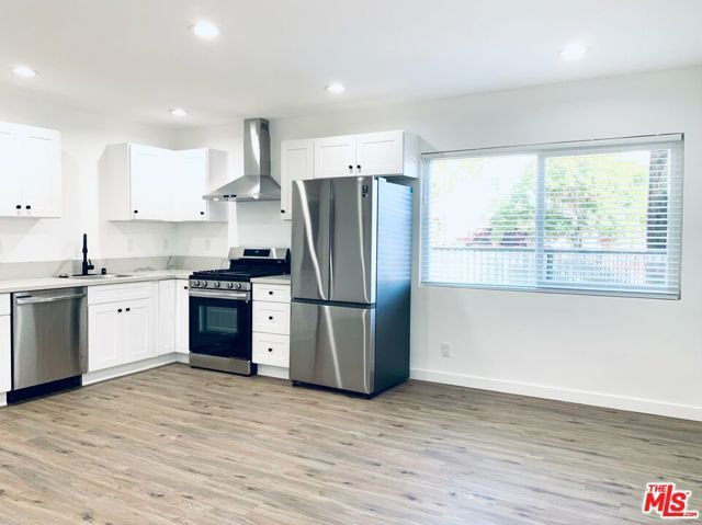 5263 Riverton Avenue 3, North Hollywood (los Angeles), CA 91601