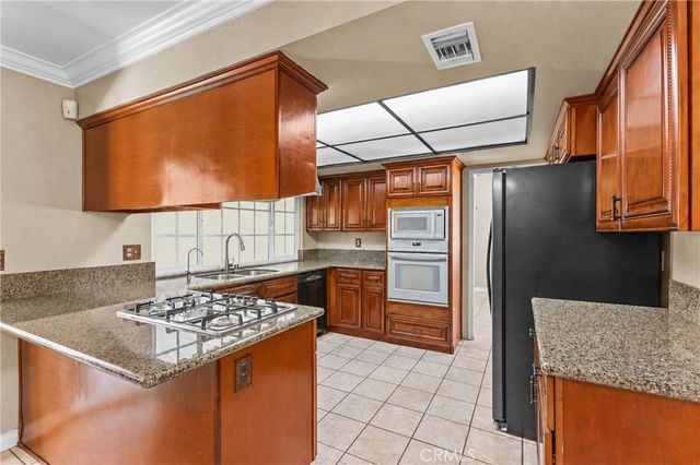 8557 Saddle Creek Drive, Jurupa Valley, CA 92509