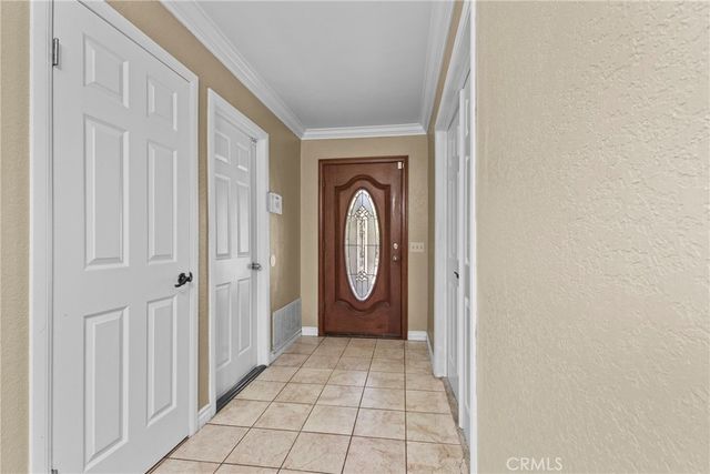 8557 Saddle Creek Drive, Jurupa Valley, CA 92509