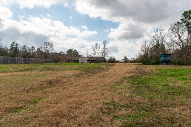 25635 Hufsmith Cemetery Road, Tomball, TX 77375