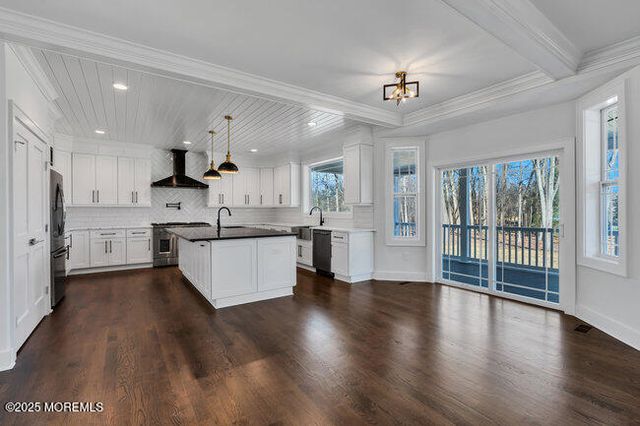 15 Mink Hollow Lane, Millstone, NJ 08510