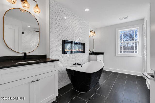 15 Mink Hollow Lane, Millstone, NJ 08510