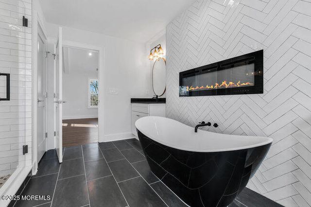 15 Mink Hollow Lane, Millstone, NJ 08510