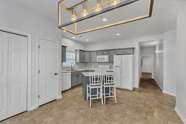 1019 Briggs Ln, Spring Hill, TN 37174