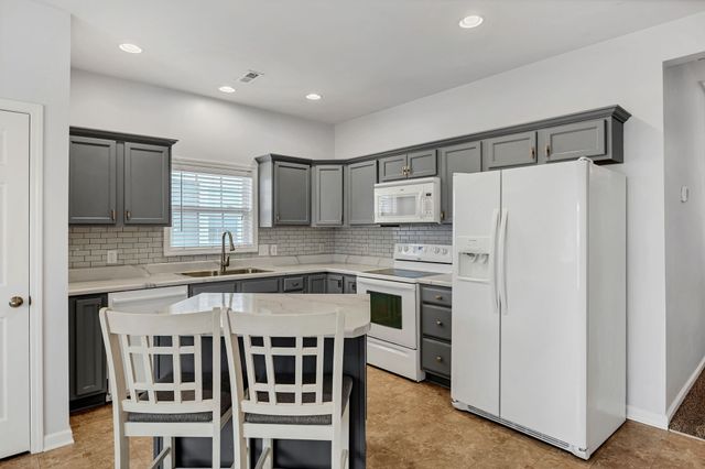 1019 Briggs Ln, Spring Hill, TN 37174