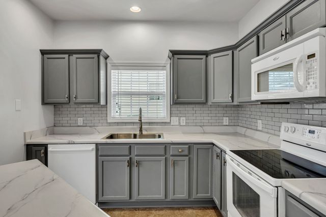 1019 Briggs Ln, Spring Hill, TN 37174