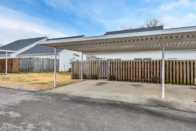 1019 Briggs Ln, Spring Hill, TN 37174