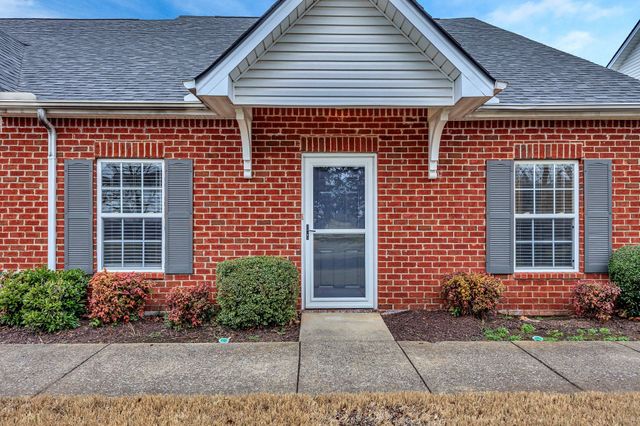 1019 Briggs Ln, Spring Hill, TN 37174