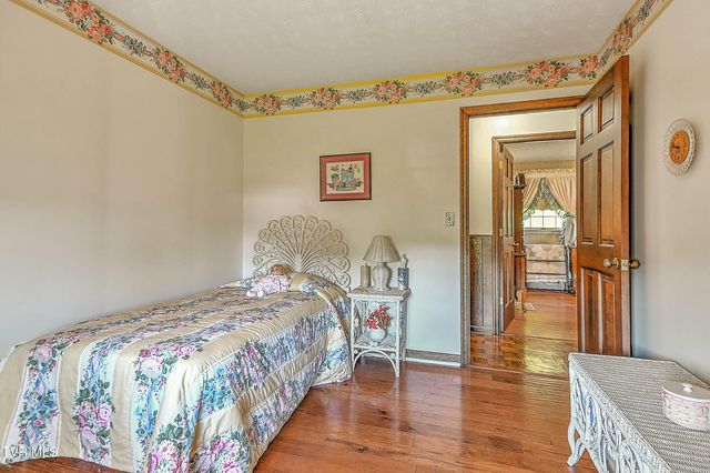 1964 Hill Station Alley Road, Gate City, VA 24251