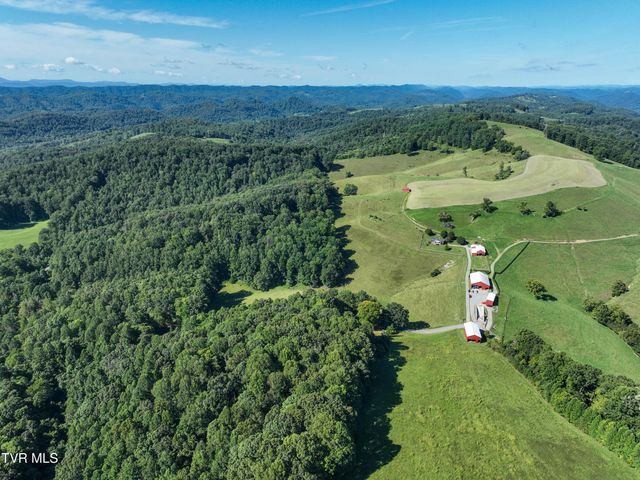 1964 Hill Station Alley Road, Gate City, VA 24251