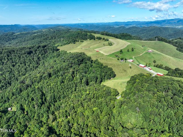 1964 Hill Station Alley Road, Gate City, VA 24251