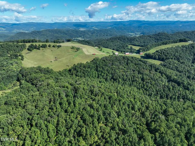 1964 Hill Station Alley Road, Gate City, VA 24251