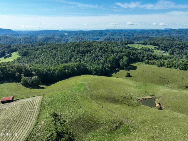 1964 Hill Station Alley Road, Gate City, VA 24251