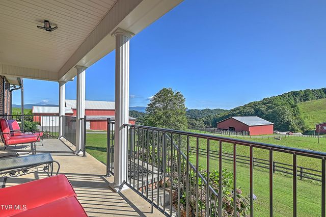 1964 Hill Station Alley Road, Gate City, VA 24251