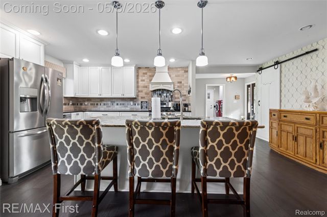 52531 Butternut Drive, Shelby Charter Township, MI 48316