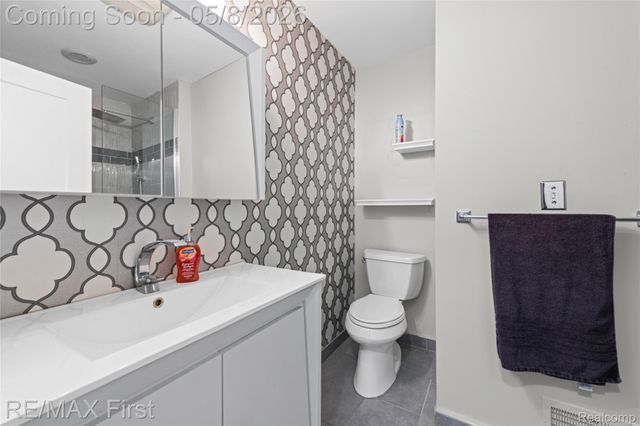 52531 Butternut Drive, Shelby Charter Township, MI 48316