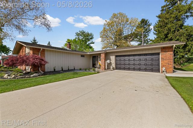 52531 Butternut Drive, Shelby Charter Township, MI 48316